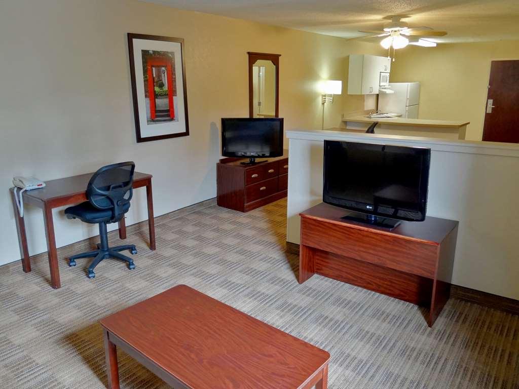 Sonesta Simply Suites Lafayette Airport Стая снимка